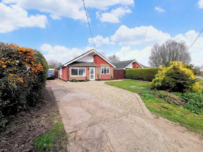 3 Bedroom Detached Bungalow For Sale In Hall Road, Ilketshall St. Andrew, Beccles, NR34