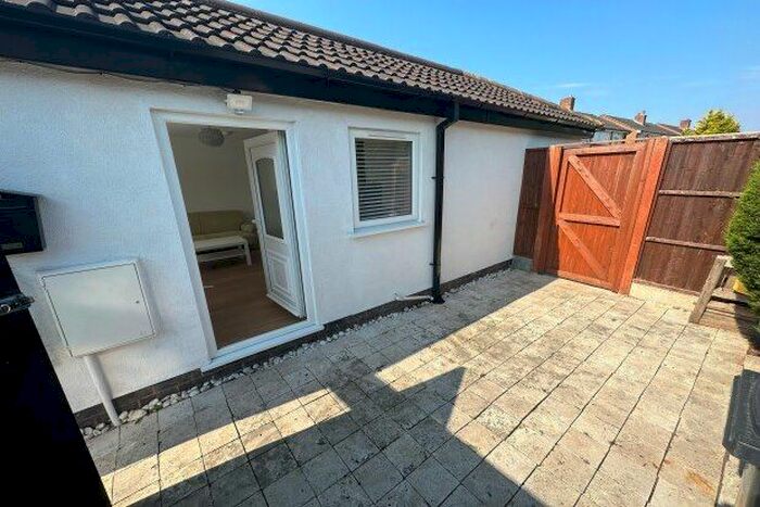 1 Bedroom Flat To Rent In Bronte Farm Road, Solihull, B90