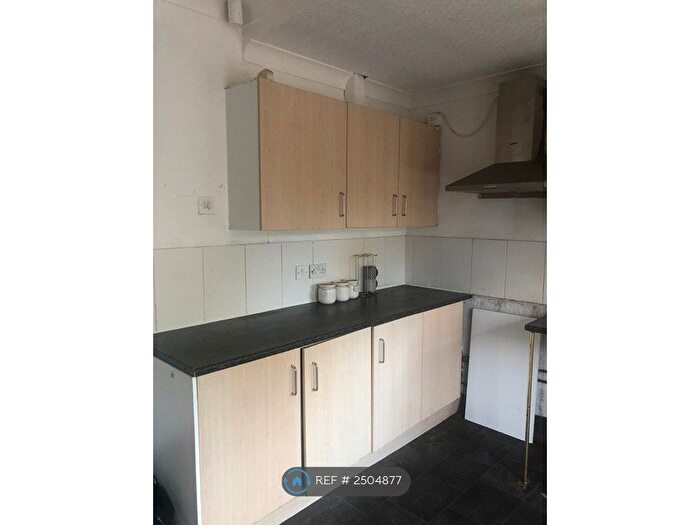 3 Bedroom End Terrace House To Rent In Wash Lane, Birmingham, B25