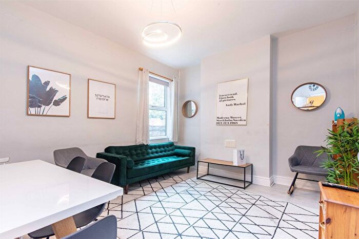 6 Bedroom Semi Detached House To Rent In Gregory Boulevard, Forest Fields, Nottingham, NG7