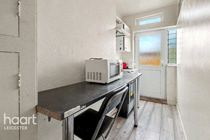 3 Bedroom Block Of Apartments For Sale In Gotham Street, Leicester, LE2