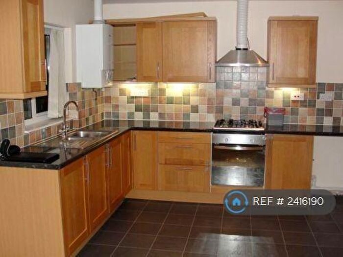 2 Bedroom Flat To Rent In Hanham, Hanham, Bristol, BS15