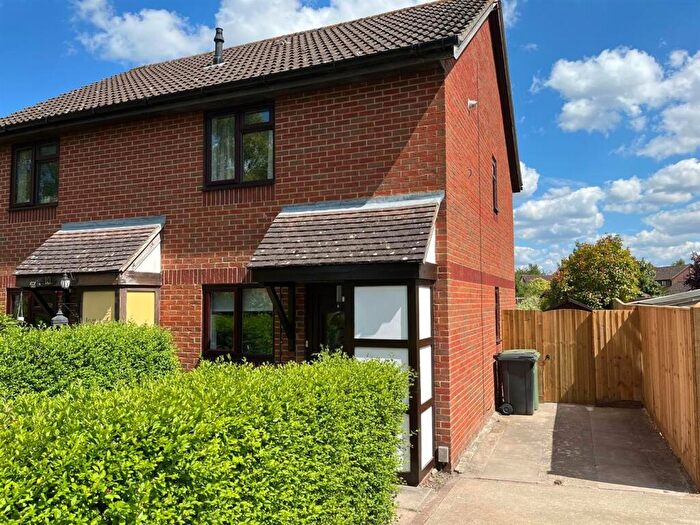 2 Bedroom End Of Terrace House To Rent In Stonesfield, Didcot, OX11