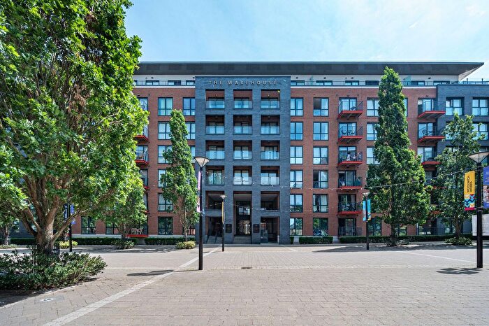 1 Bedroom Flat To Rent In Warehouse Court, Woolwich, London, SE18