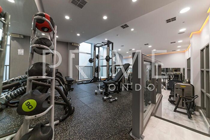 1 Bedroom Flat To Rent In Whitehouse Apartments, South Bank, London, SE1