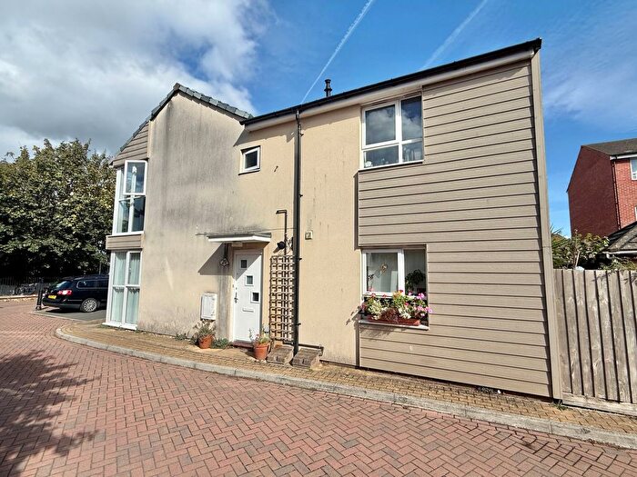 2 Bedroom Flat For Sale In Sanford Place, St Thomas, EX2