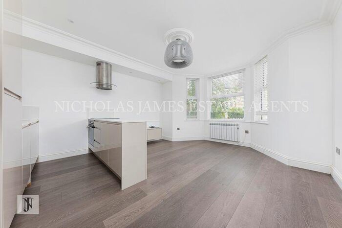 1 Bedroom Flat To Rent In Myddleton Road, Wood Green, N22
