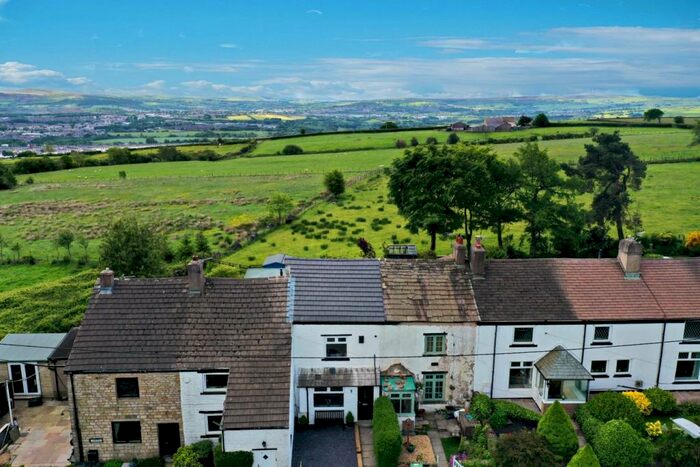 2 Bedroom Cottage For Sale In Laneside, Great Harwood, Blackburn, BB6