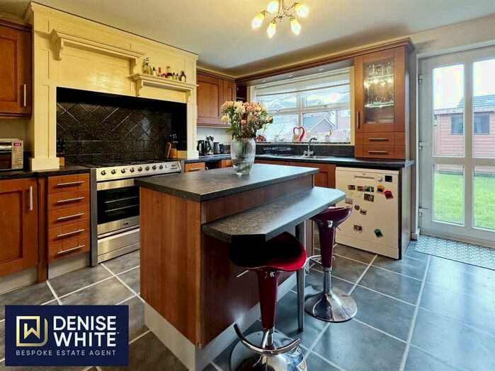 4 Bedroom Detached House For Sale In Millbrook Way, Cheadle, Staffordshire, ST10