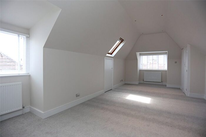 1 Bedroom Flat To Rent In Portland Avenue, Hove, East Sussex, BN3