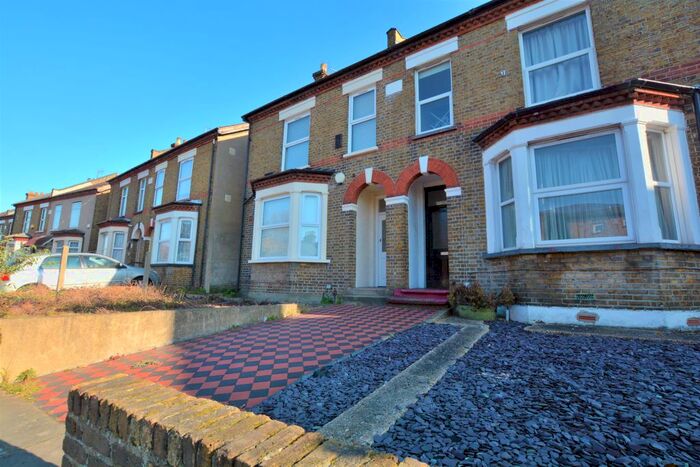 2 Bedroom Maisonette To Rent In Cowley Road, Uxbridge, UB8