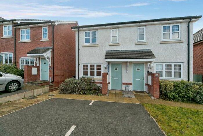 2 Bedroom Semi-Detached House To Rent In Gernant, Bae Colwyn, LL29