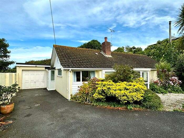 4 Bedroom Detached Bungalow To Rent In Vosporth Road, Crantock, Newquay, TR8