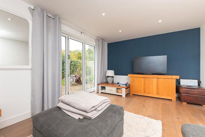 4 Bedroom Detached House For Sale In Tilmans Mead, Farningham, Kent, DA4