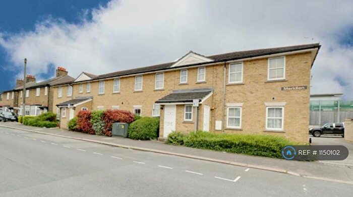 2 Bedroom Flat To Rent In Meridien, Hornchurch, RM11