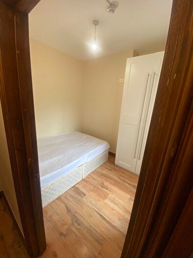 1 Bedroom Flat To Rent In Burton Road, London, NW6