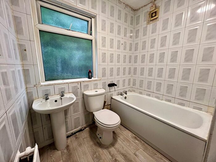 3 Bedroom End Of Terrace House For Sale In Curate Road, Anfield, Liverpool, L6