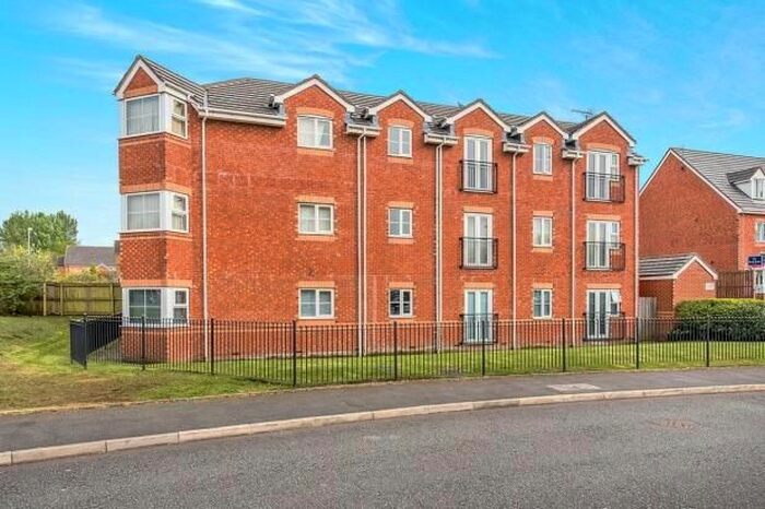 2 Bedroom Flat To Rent In Cygnet Gardens, Parr, St Helens, WA9