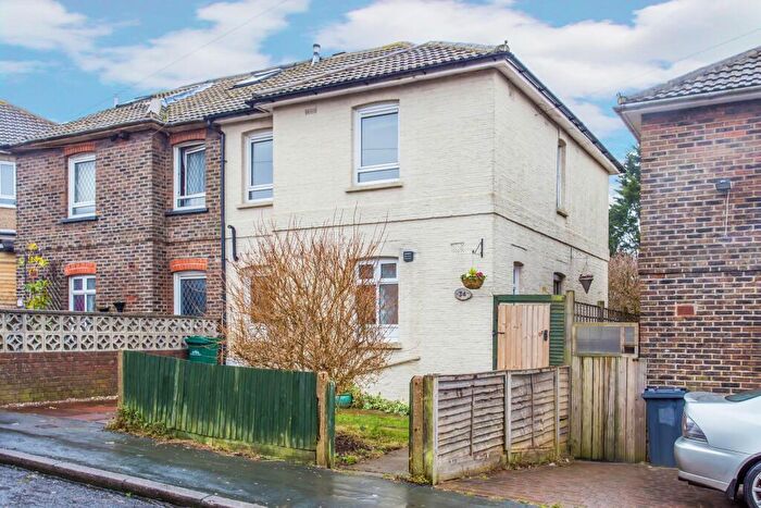 3 Bedroom Terraced House To Rent In Firle Road, Brighton, BN2