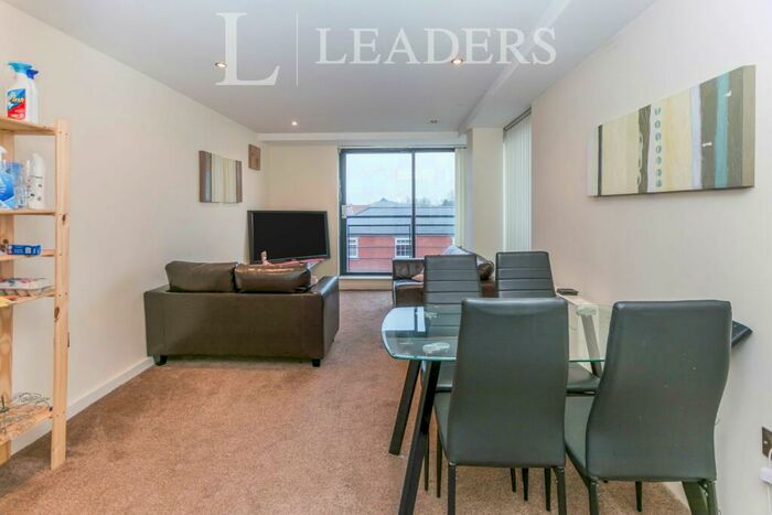 2 Bedroom Apartment To Rent In Avoca Court, Moseley Road, B12