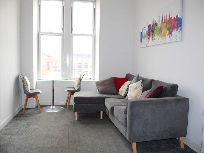 2 Bedroom Flat To Rent In Dover Street, Glasgow, G3