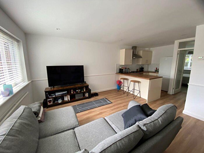 1 Bedroom Maisonette To Rent In Woodstock, Knebworh, Herts, SG3