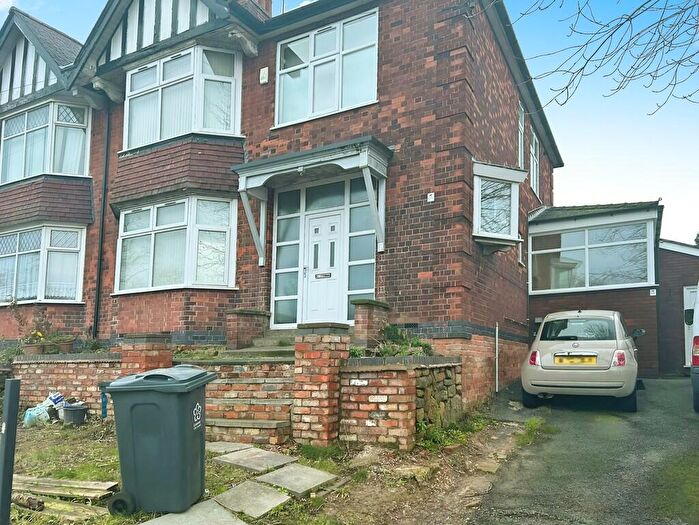 4 Bedroom Semi-Detached House To Rent In Narborough Road, Leicester, LE3