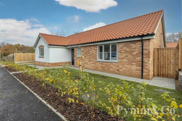 3 Bedroom Detached Bungalow For Sale In Caistor Lane, Caistor St. Edmund, Norwich, NR14