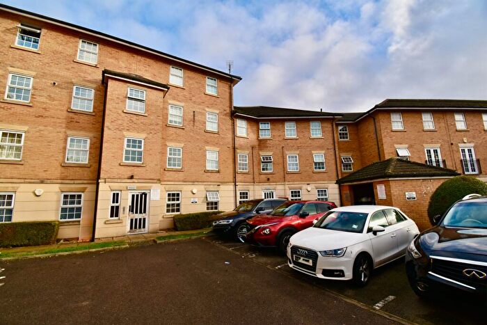 2 Bedroom Apartment For Sale In Johnson Court, Northampton, NN4