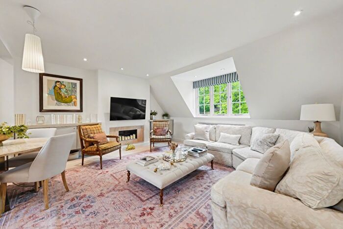 3 Bedroom Flat To Rent In Heath Drive, Hampstead, London, NW3