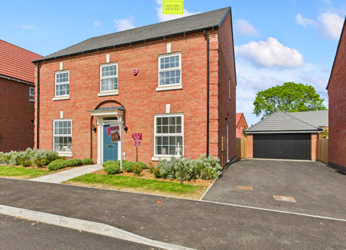 4 Bedroom Detached House For Sale In Padley Wood View, Morton, DE55