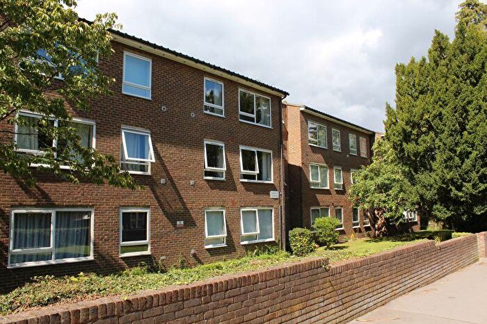 2 Bedroom Apartment To Rent In Tierney Court, Canning Road, East Croydon, CR0