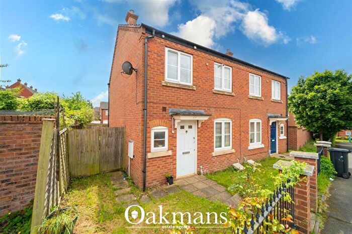3 Bedroom Semi Detached House For Sale In Glencoe Road, Birmingham, B16