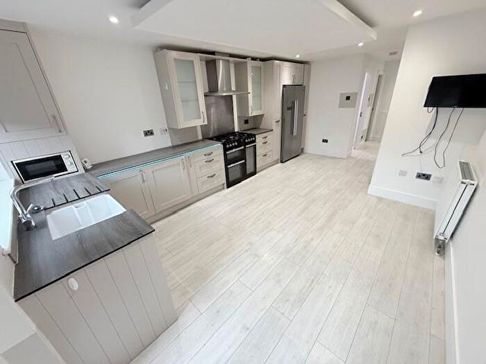 3 Bedroom Terraced House For Sale In Julian Road, Glenrothes, KY7