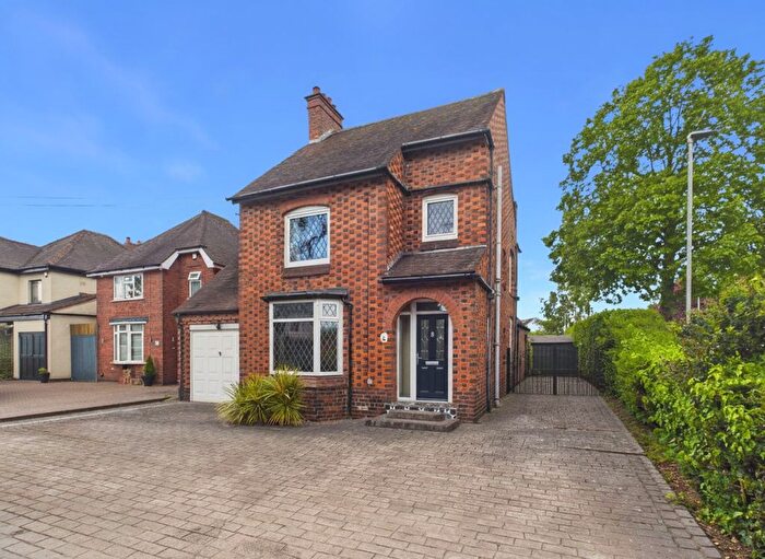 4 Bedroom Detached House For Sale In Ashby Road, Tamworth, B79