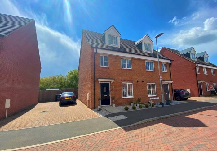 3 Bedroom Semi-Detached House To Rent In Great Leighs, Bourne, PE10