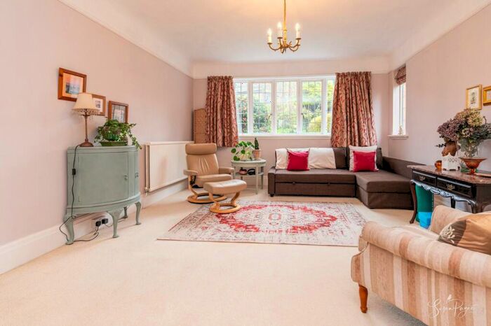 5 Bedroom Detached House For Sale In Nunwell Street, Sandown, PO36