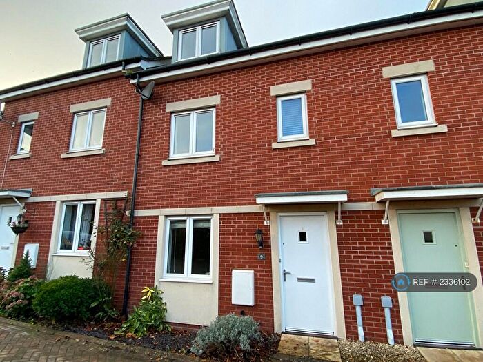 3 Bedroom Terraced House To Rent In Railway Walk, Frome, BA11