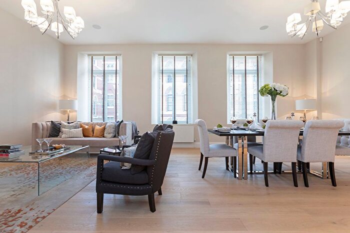 2 Bedroom Flat To Rent In Bell Yard, London, Chancery Lane, WC2A