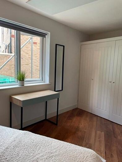 2 Bedroom Flat To Rent In Gloucester Road, Bishopston, BS7