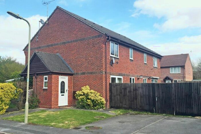 1 Bedroom End Of Terrace House To Rent In Roseleigh Drive, Totton, Southampton, SO40