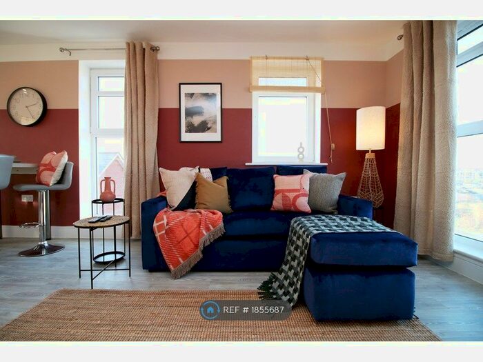 2 Bedroom Flat To Rent In Jefferson Avenue, Poole, BH15