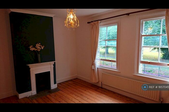 3 Bedroom Terraced House To Rent In Palmer Park Avenue, Reading, RG6