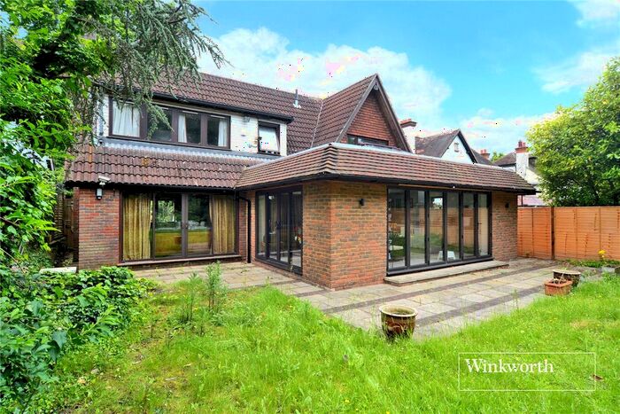 5 Bedroom Detached House To Rent In Burdon Lane, Cheam, Sutton, SM2