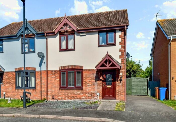 3 Bedroom Semi-Detached House To Rent In Rossington Drive, Heatherton Village, Derby, DE23