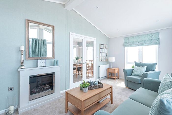 2 Bedroom Park Home For Sale In Homelands Park, High Green Chorley, Nr Bridgnorth, WV16