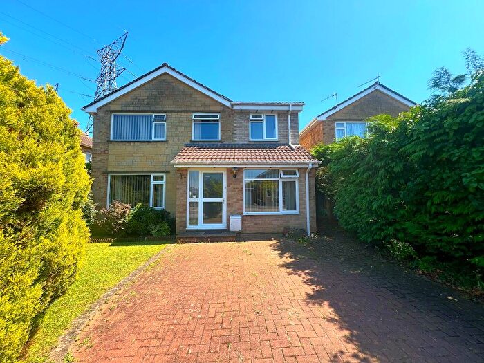 5 Bedroom Detached House For Sale In Harkwood Drive, Hamworthy, Poole, BH15