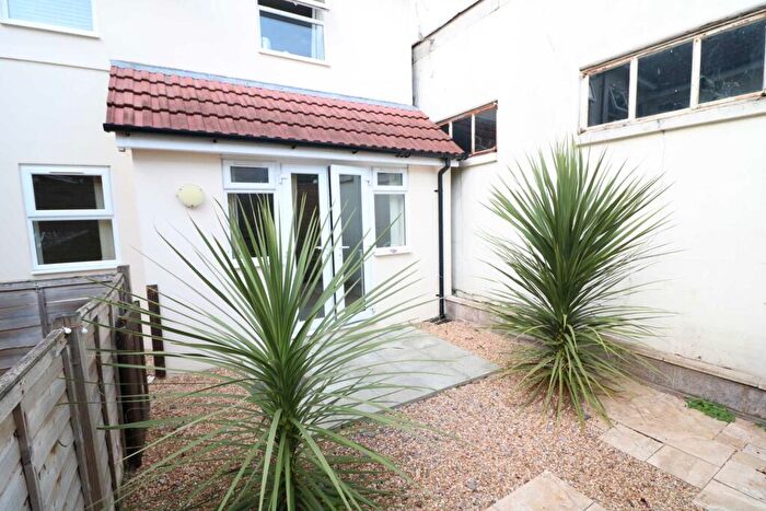 1 Bedroom Apartment To Rent In Palmerston Road, Bournemouth, BH1