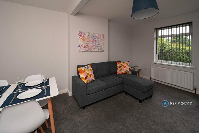 4 Bedroom Semi-Detached House To Rent In Woodland Way, Bristol, BS15
