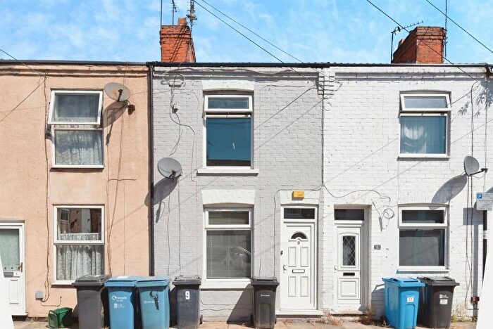 Terraced House For Sale In Whitby Street, Hull, HU8